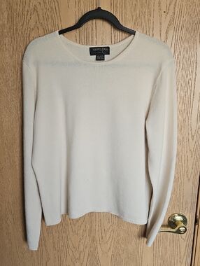 Country Shop Cream Crewneck Cashmere Sweater.